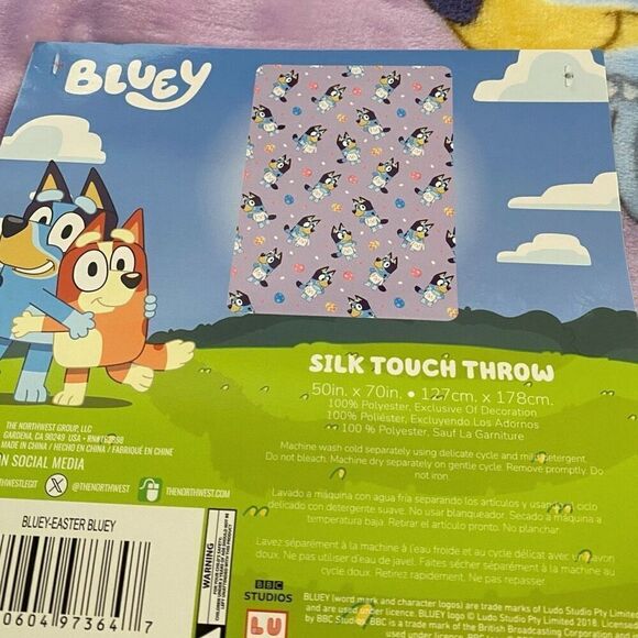 Disney Bluey Easter 50”x70” Silk Touch Throw Blanket New with Tags (a) New - Picture 6 of 9